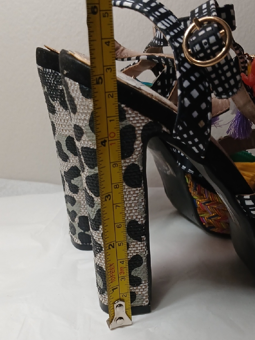 Betsey Johnson Black Multicolor Tassel Platform Heels Shoes Womens Sz 7 EUC Fun - Picture 12 of 13